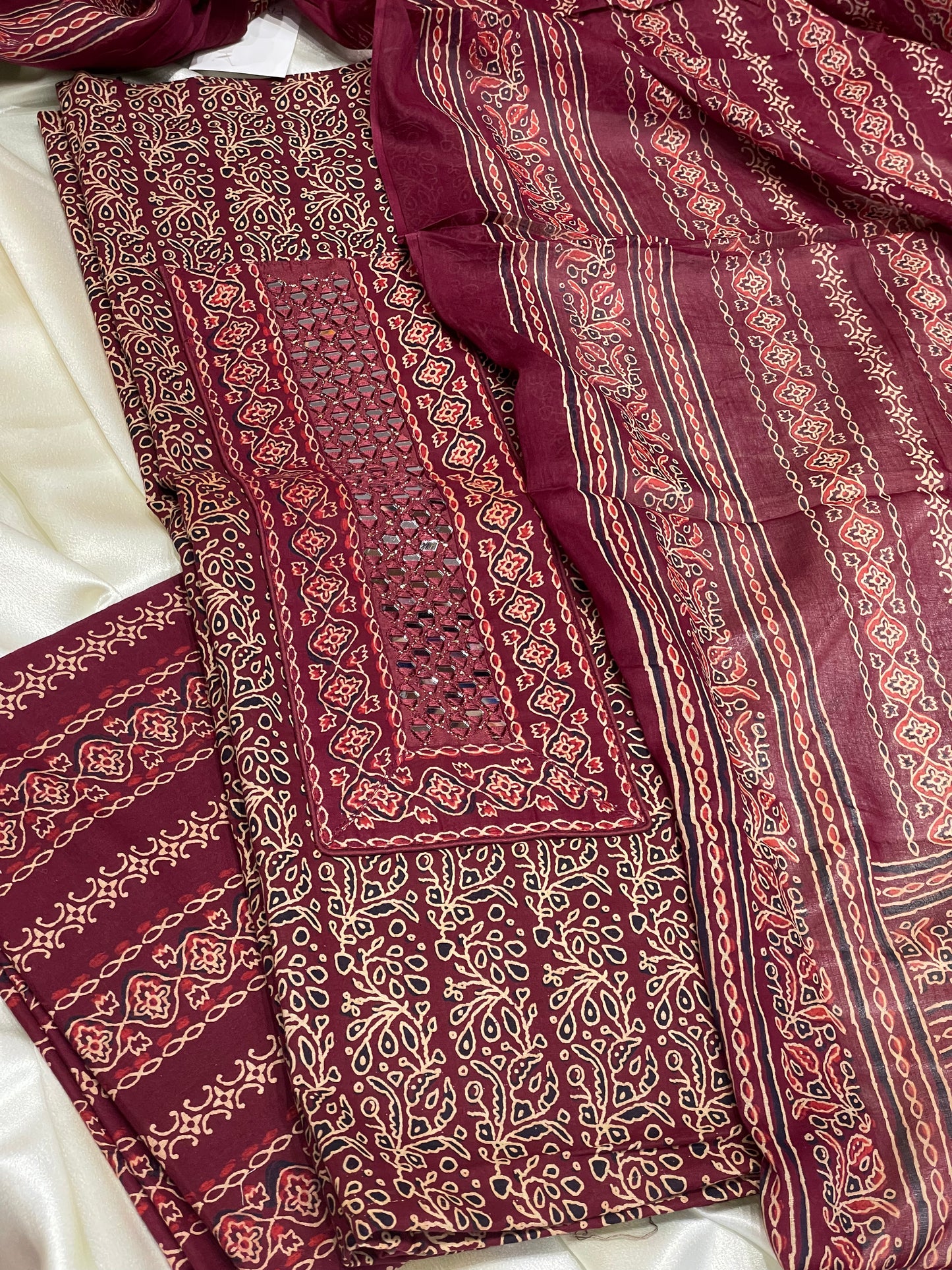 Maroon Mosaic