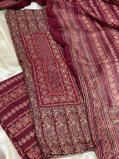 Maroon Mosaic